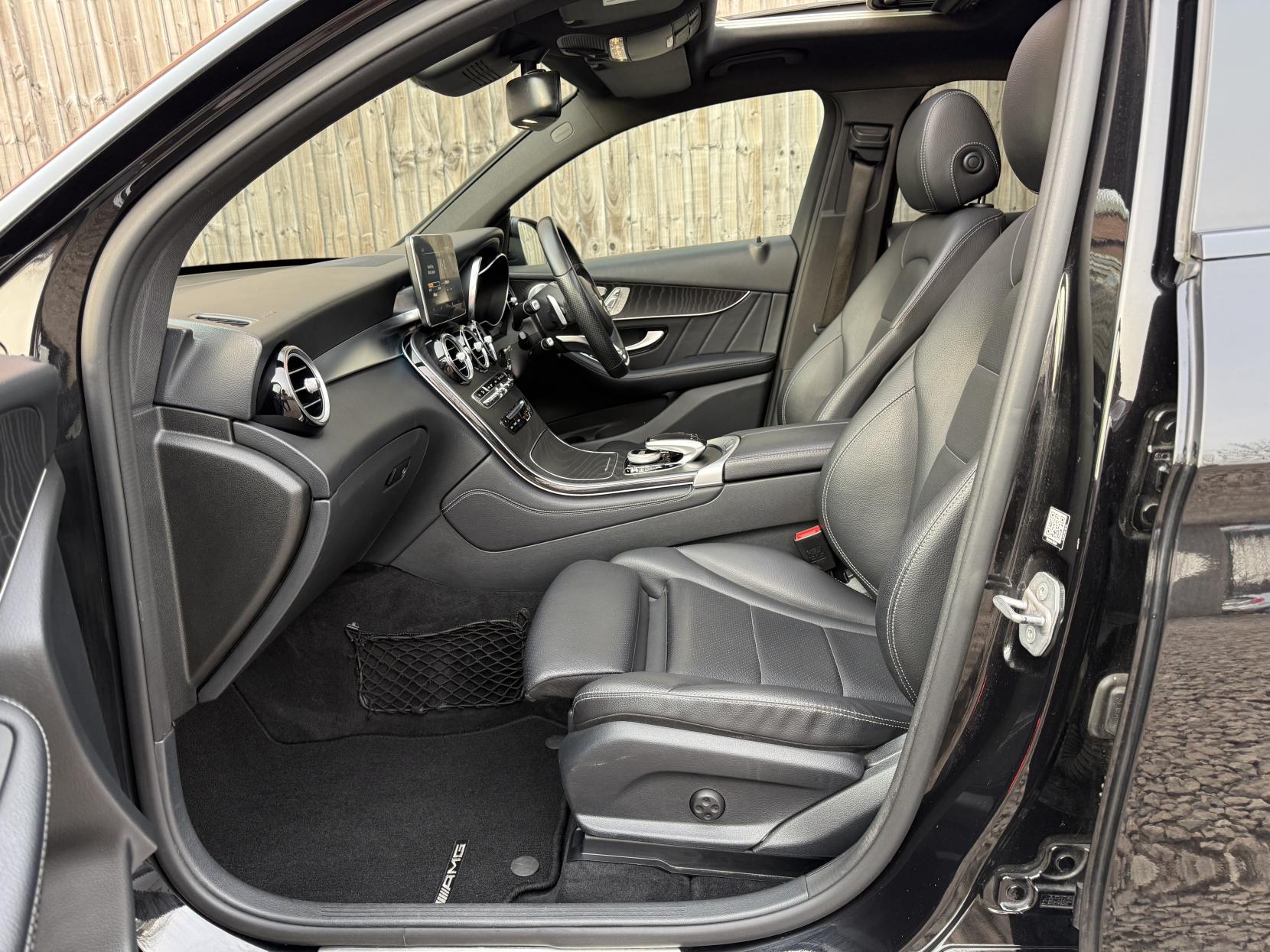 Mercedes-Benz GLC 2.1 GLC250d AMG Line (Premium Plus) Coupe 5dr Diesel G-Tronic+ 4MATIC Euro 6 (s/s) (204 ps)