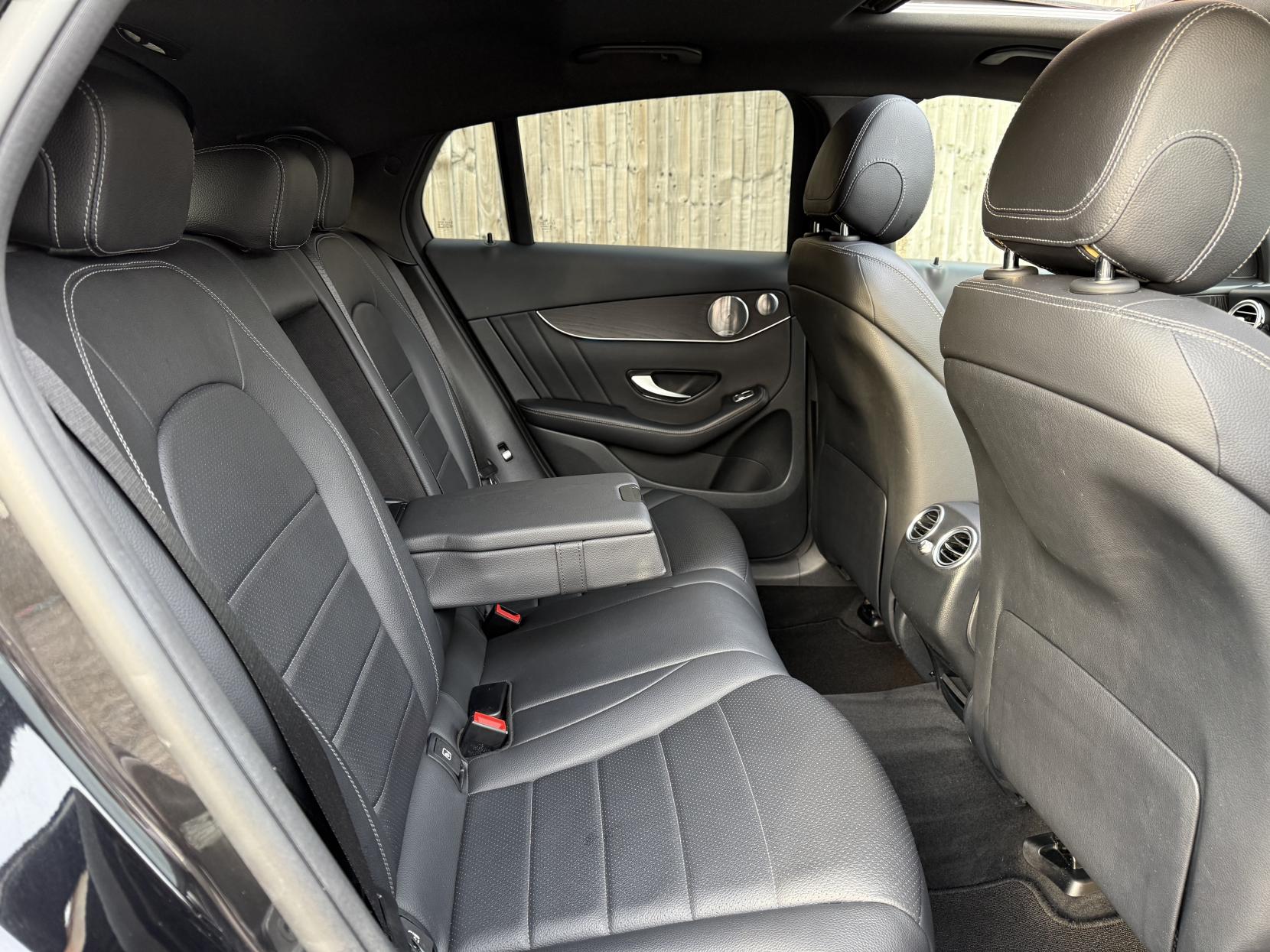 Mercedes-Benz GLC 2.1 GLC250d AMG Line (Premium Plus) Coupe 5dr Diesel G-Tronic+ 4MATIC Euro 6 (s/s) (204 ps)