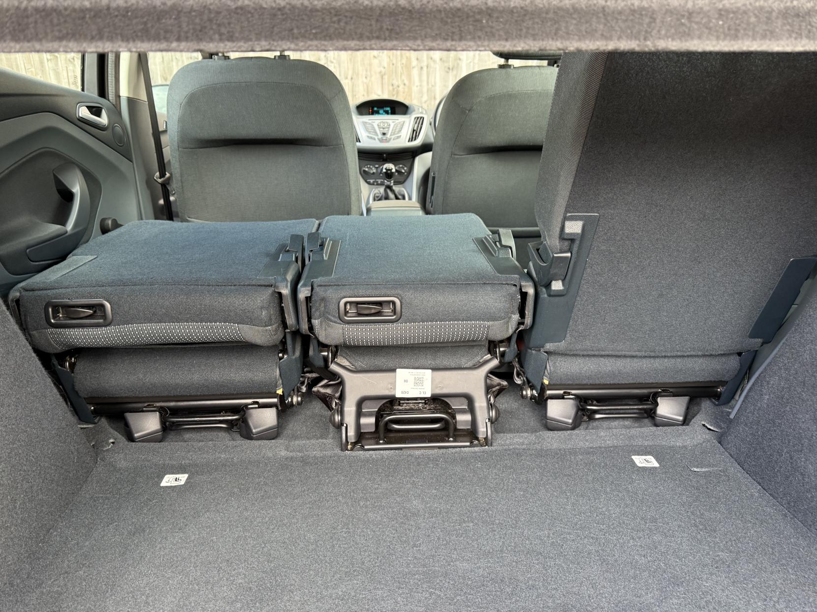 Ford C-Max 1.6 Zetec MPV 5dr Petrol Manual Euro 5 (105 ps)
