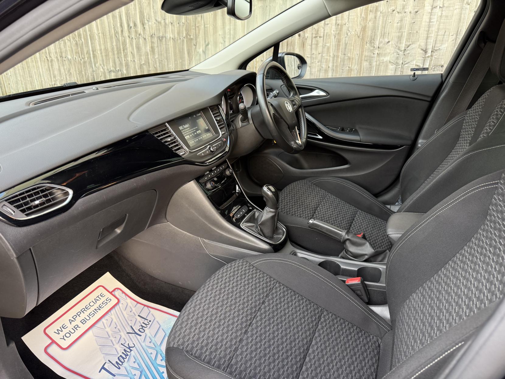 Vauxhall Astra 1.4i Turbo SRi Hatchback 5dr Petrol Manual Euro 6 (150 ps)