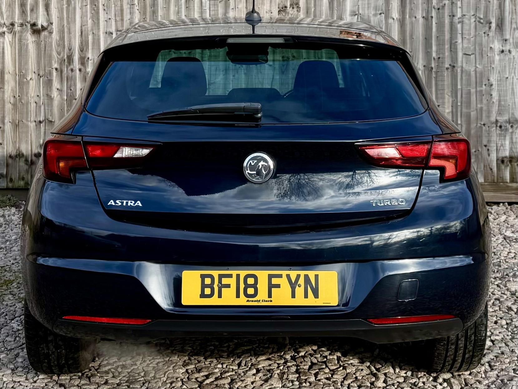 Vauxhall Astra 1.4i Turbo SRi Hatchback 5dr Petrol Manual Euro 6 (150 ps)