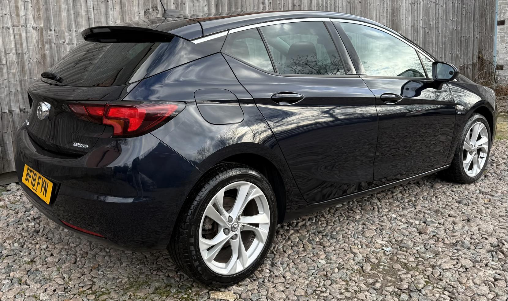 Vauxhall Astra 1.4i Turbo SRi Hatchback 5dr Petrol Manual Euro 6 (150 ps)