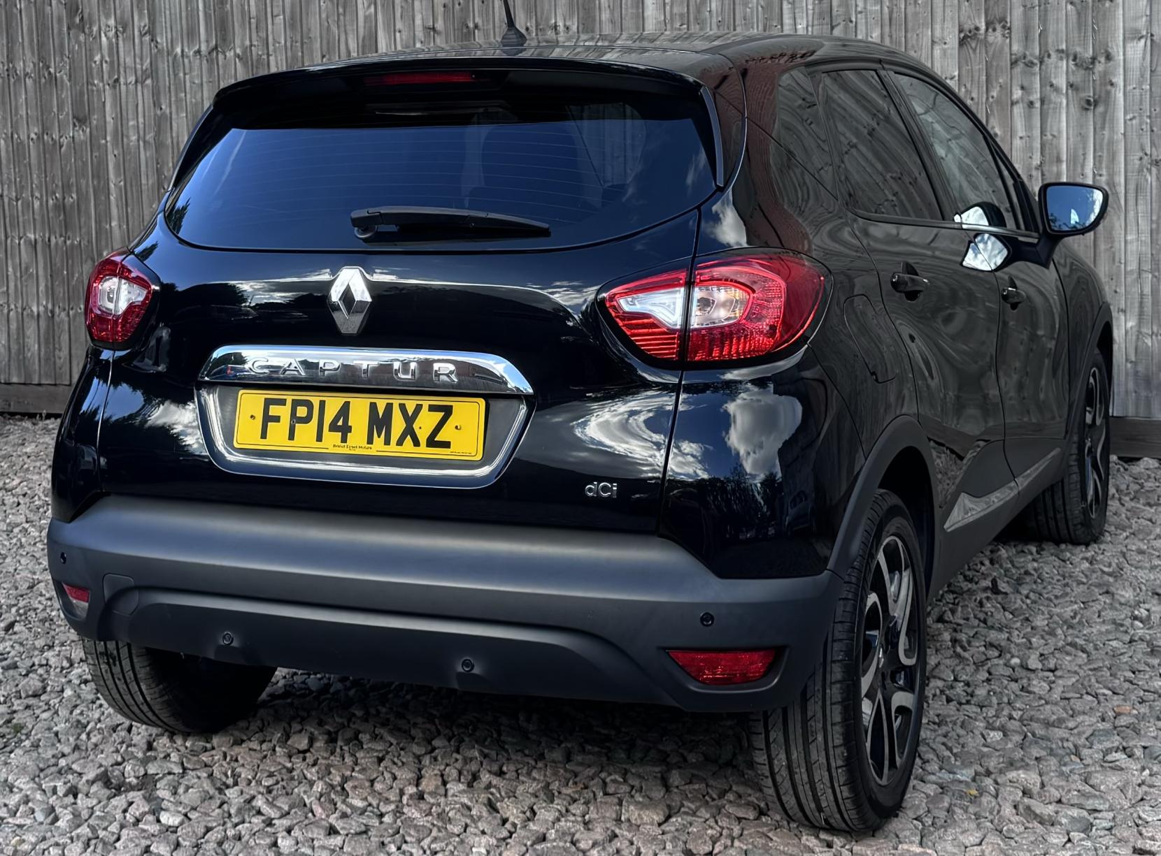 Renault Captur 1.5 dCi ENERGY Dynamique MediaNav SUV 5dr Diesel Manual Euro 5 (s/s) (90 ps)