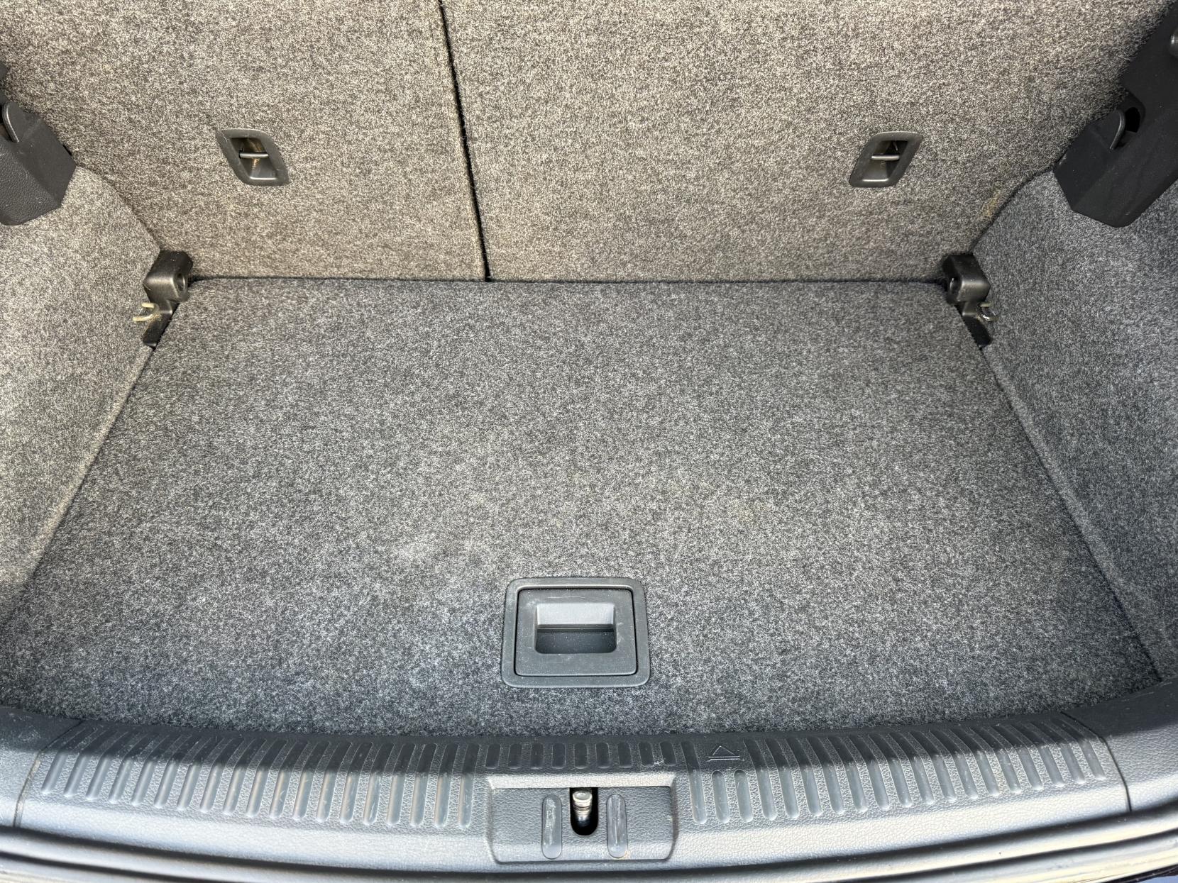 Volkswagen Polo 1.4 Match Hatchback 3dr Petrol DSG Euro 5 (85 ps)