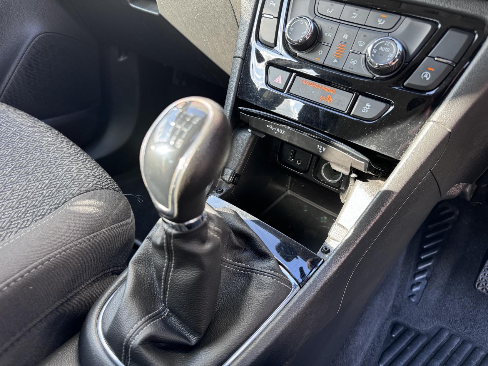 Vauxhall Mokka X 1.4i Turbo Active SUV 5dr Petrol Manual Euro 6 (s/s) (140 ps)