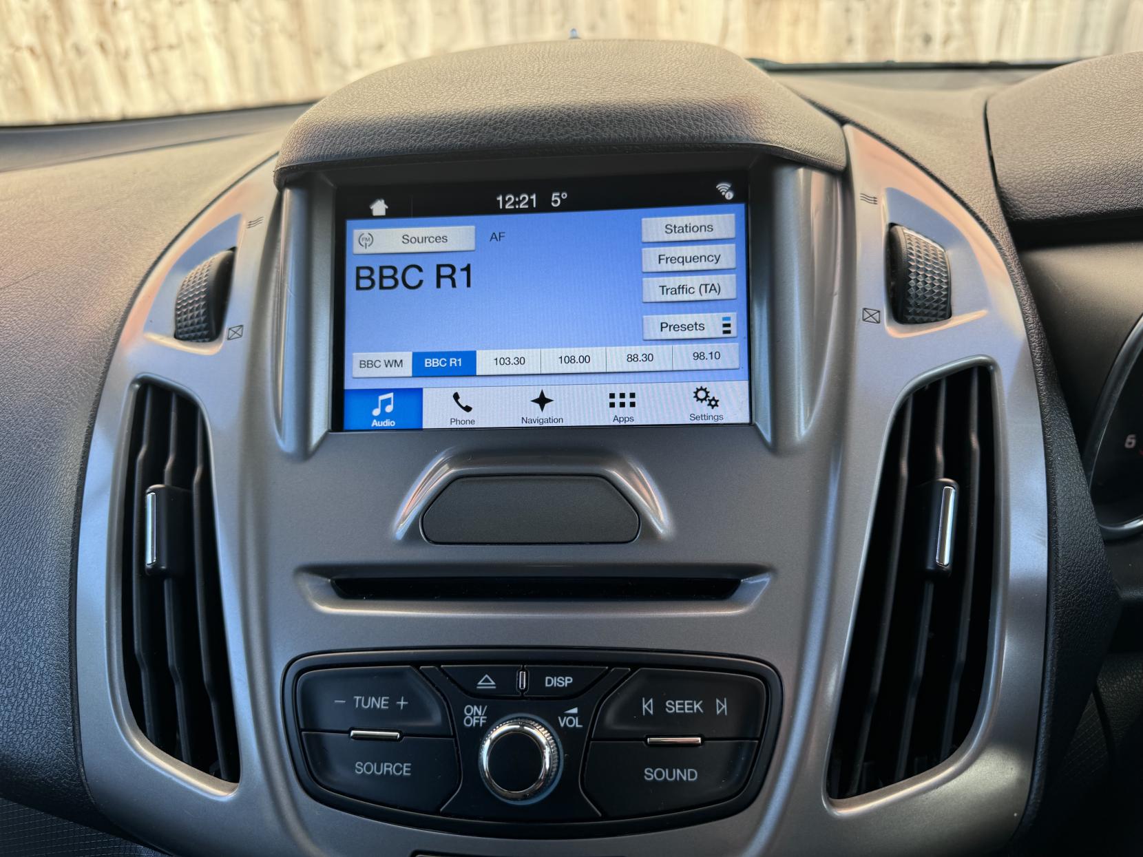 Ford Transit Connect 1.5 TDCi 210 Trend Panel Van 5dr Diesel Manual L2 H1 (124 g/km, 99 bhp)
