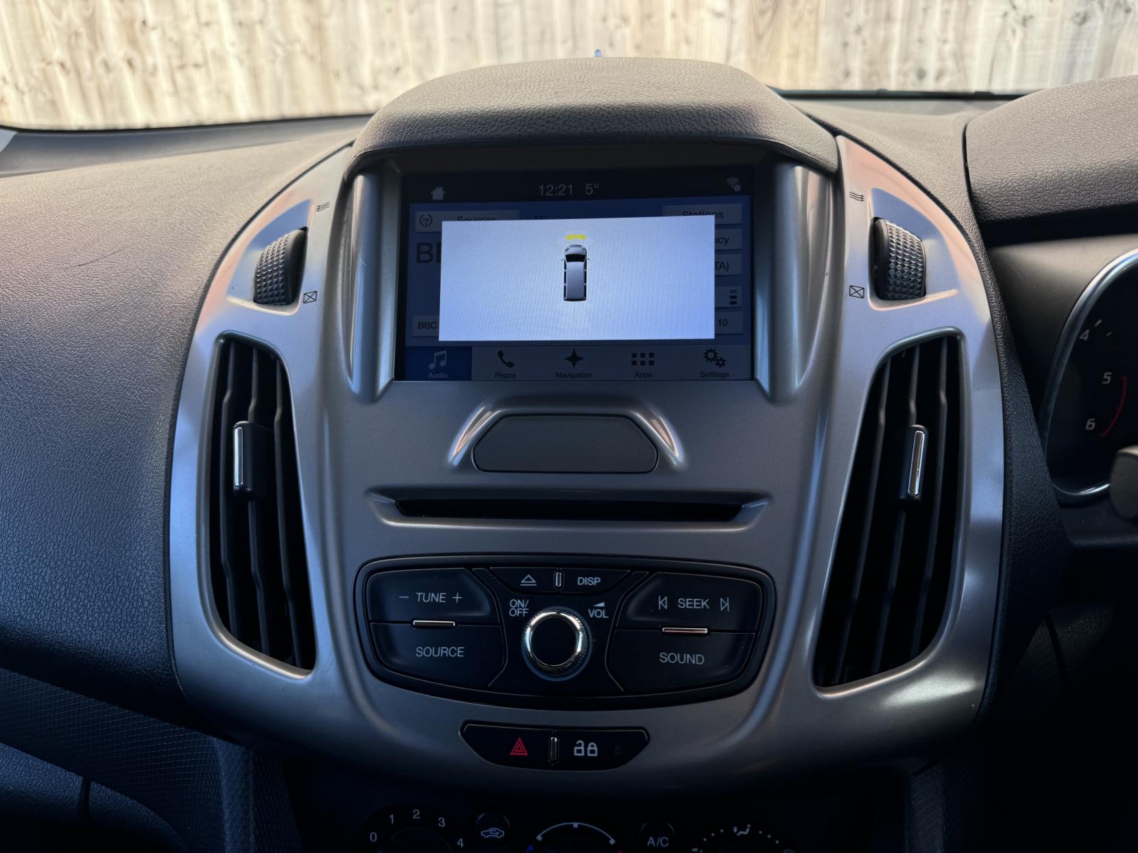 Ford Transit Connect 1.5 TDCi 210 Trend Panel Van 5dr Diesel Manual L2 H1 (124 g/km, 99 bhp)