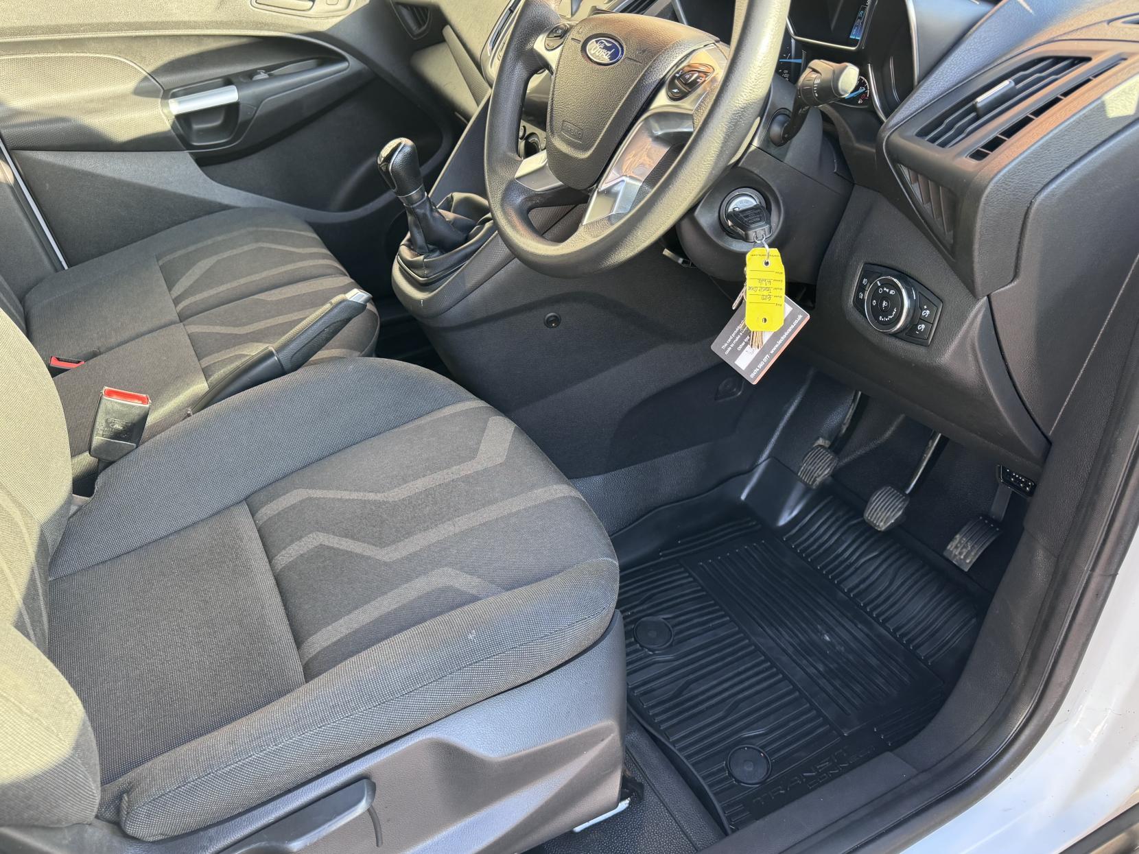 Ford Transit Connect 1.5 TDCi 210 Trend Panel Van 5dr Diesel Manual L2 H1 (124 g/km, 99 bhp)