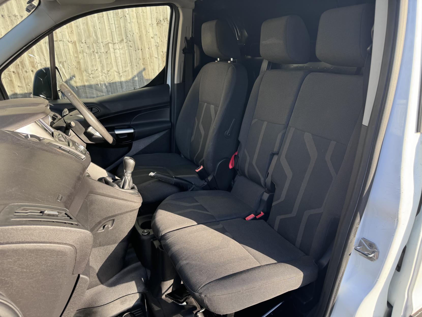 Ford Transit Connect 1.5 TDCi 210 Trend Panel Van 5dr Diesel Manual L2 H1 (124 g/km, 99 bhp)