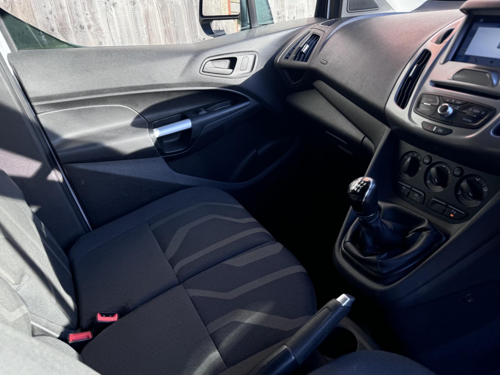 Ford Transit Connect 1.5 TDCi 210 Trend Panel Van 5dr Diesel Manual L2 H1 (124 g/km, 99 bhp)
