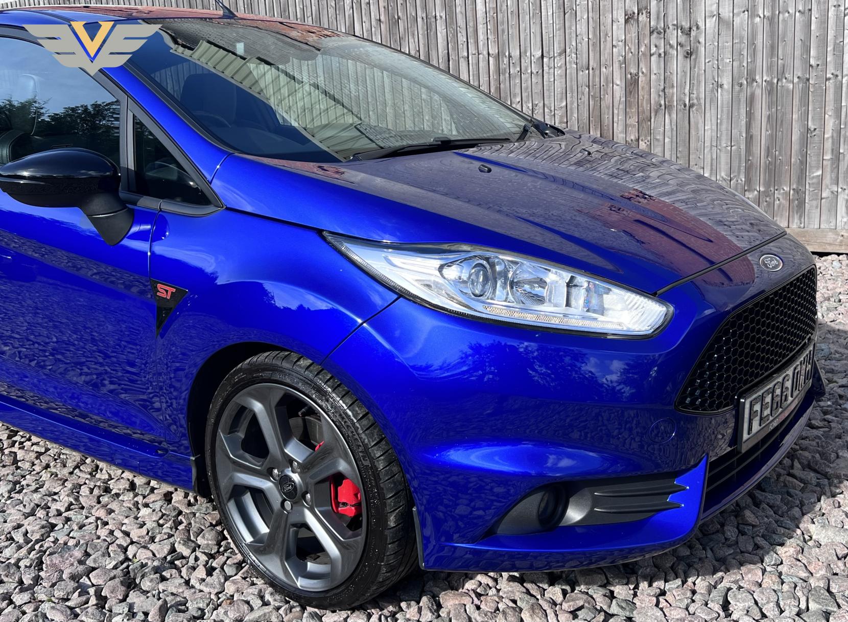 Ford Fiesta 1.6T EcoBoost ST-3 Hatchback 3dr Petrol Manual Euro 6 (182 ps)