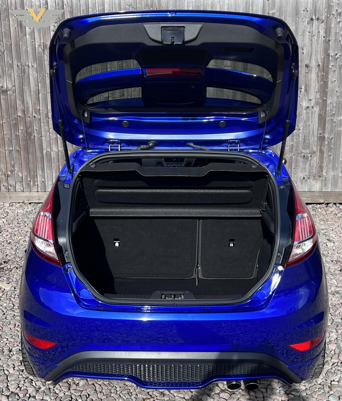 Ford Fiesta 1.6T EcoBoost ST-3 Hatchback 3dr Petrol Manual Euro 6 (182 ps)