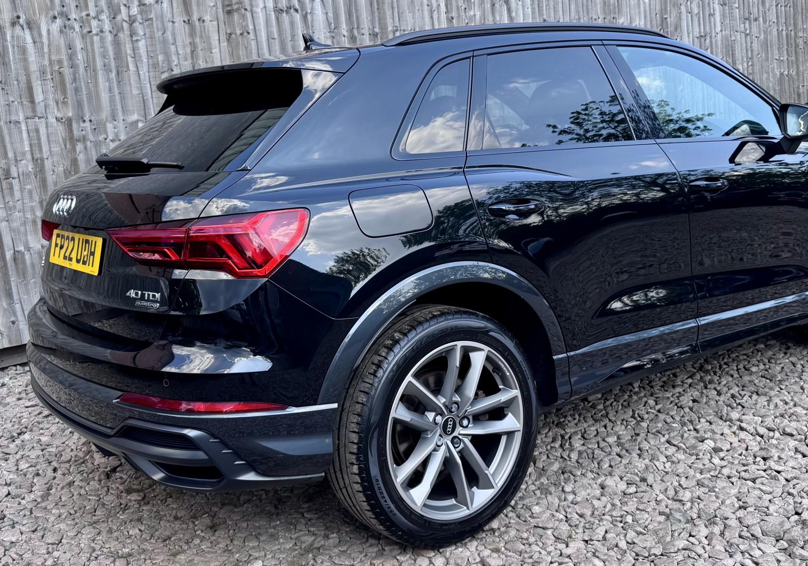 Audi Q3 2.0 TDI 40 Black Edition SUV 5dr Diesel S Tronic quattro Euro 6 (s/s) (200 ps)