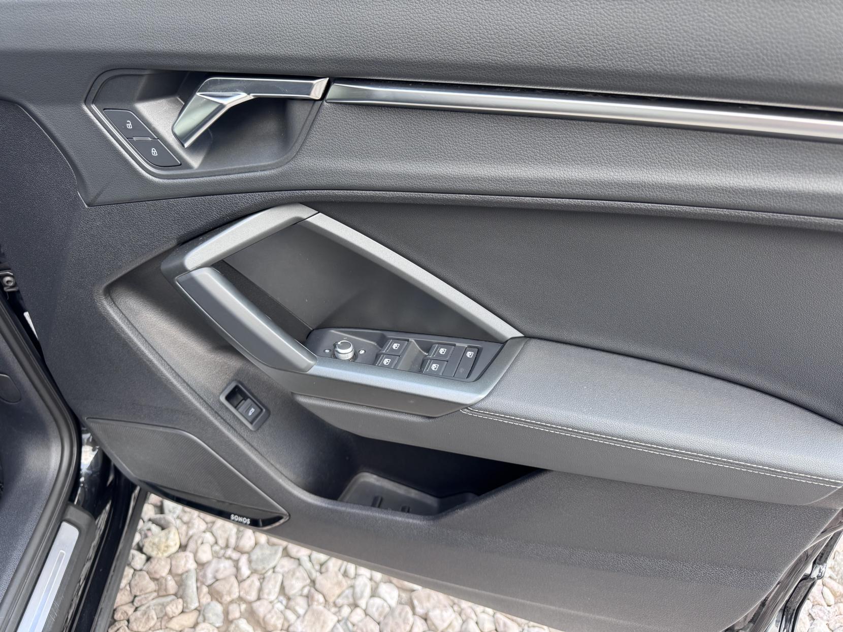 Audi Q3 2.0 TDI 40 Black Edition SUV 5dr Diesel S Tronic quattro Euro 6 (s/s) (200 ps)