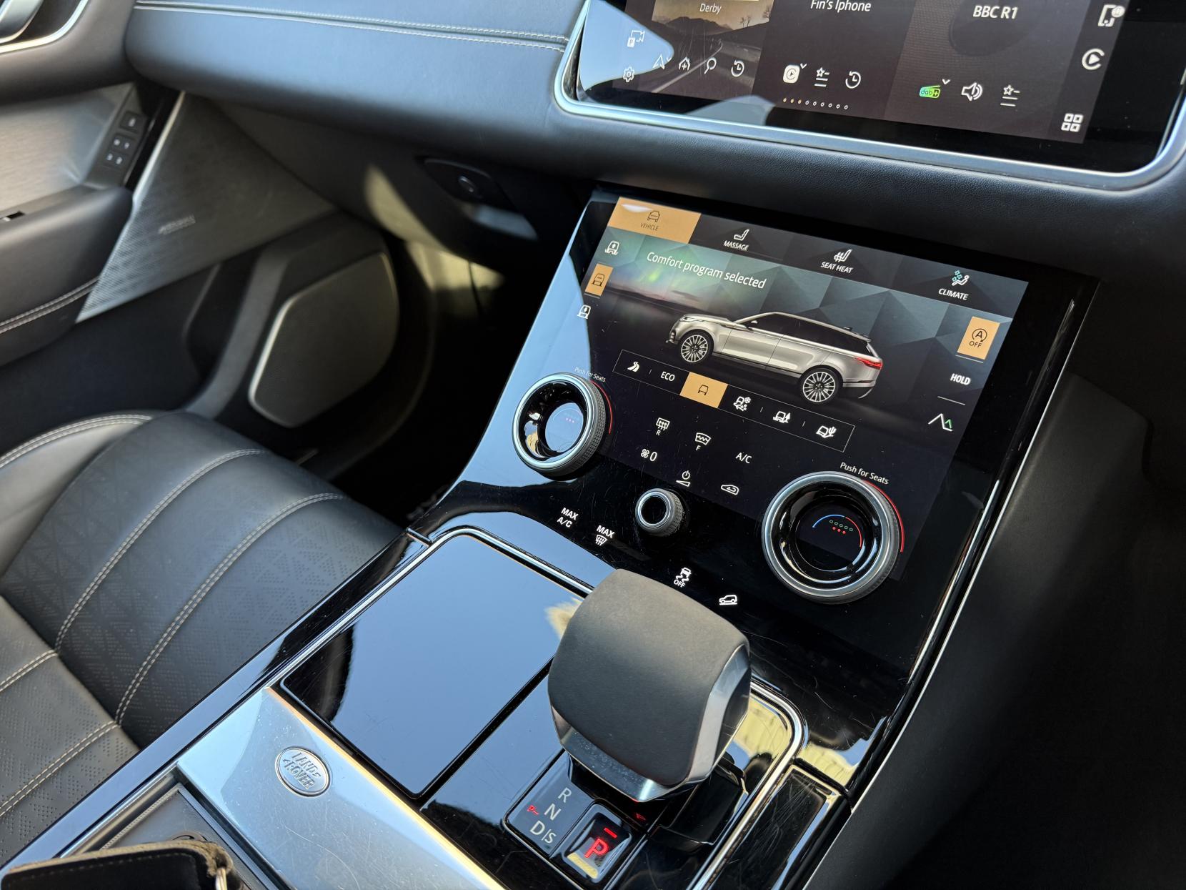 Land Rover Range Rover Velar 3.0 D300 MHEV R-Dynamic HSE SUV 5dr Diesel Auto 4WD Euro 6 (s/s) (300 ps)