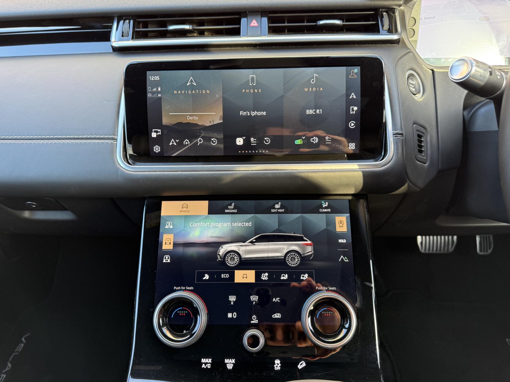 Land Rover Range Rover Velar 3.0 D300 MHEV R-Dynamic HSE SUV 5dr Diesel Auto 4WD Euro 6 (s/s) (300 ps)