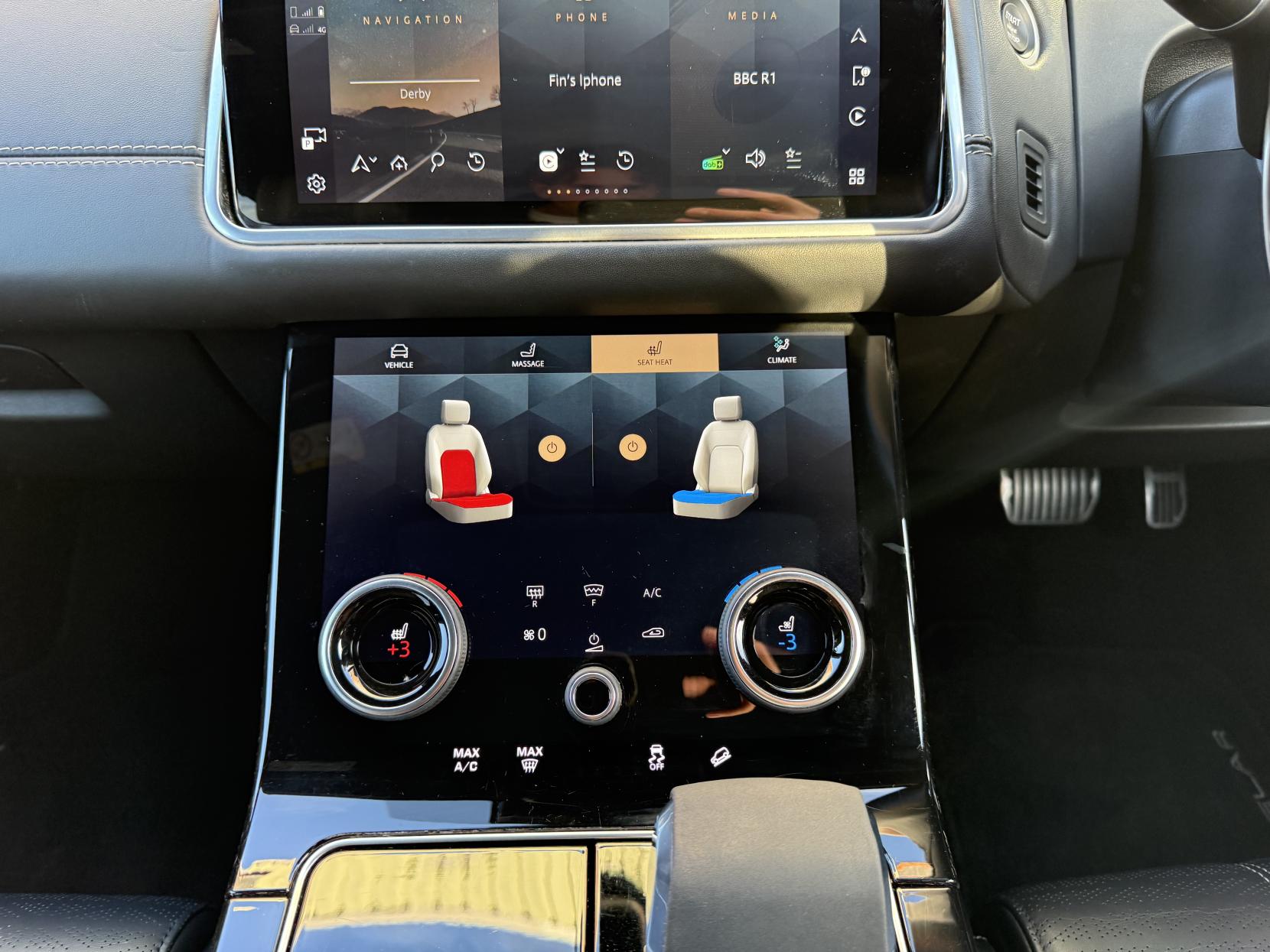 Land Rover Range Rover Velar 3.0 D300 MHEV R-Dynamic HSE SUV 5dr Diesel Auto 4WD Euro 6 (s/s) (300 ps)