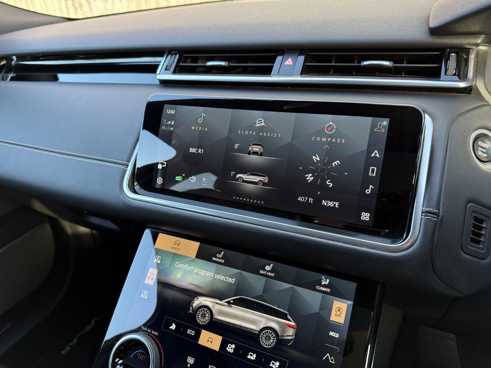 Land Rover Range Rover Velar 3.0 D300 MHEV R-Dynamic HSE SUV 5dr Diesel Auto 4WD Euro 6 (s/s) (300 ps)