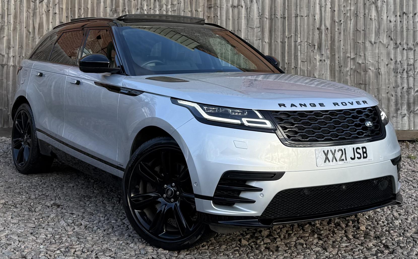 Land Rover Range Rover Velar 3.0 D300 MHEV R-Dynamic HSE SUV 5dr Diesel Auto 4WD Euro 6 (s/s) (300 ps)