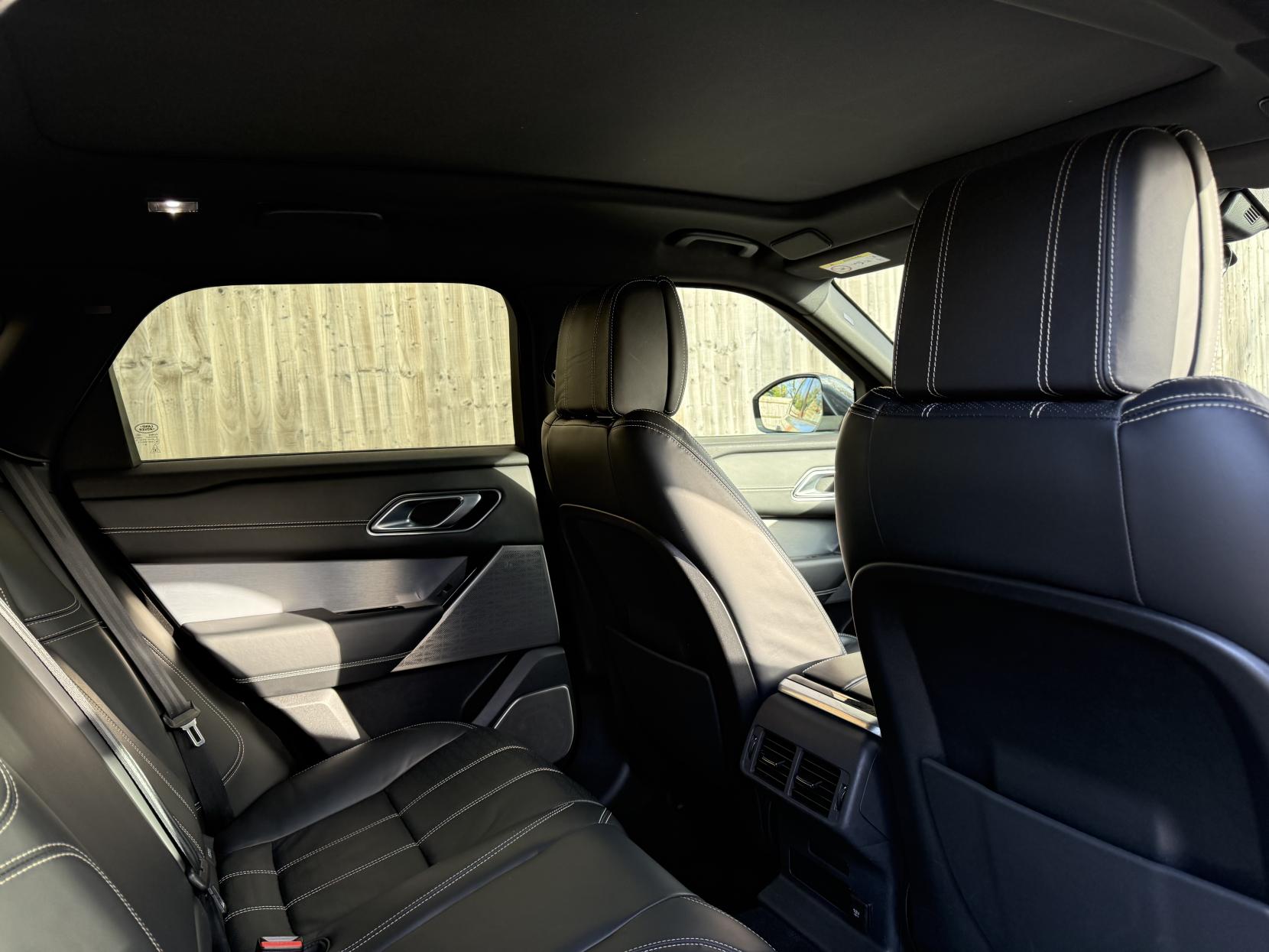 Land Rover Range Rover Velar 3.0 D300 MHEV R-Dynamic HSE SUV 5dr Diesel Auto 4WD Euro 6 (s/s) (300 ps)