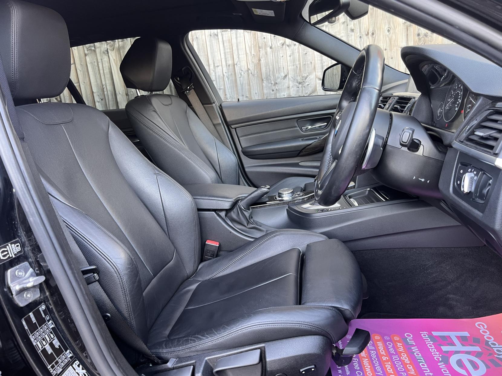 BMW 3 Series 3.0 330d M Sport Touring 5dr Diesel Auto xDrive Euro 5 (s/s) (258 ps)