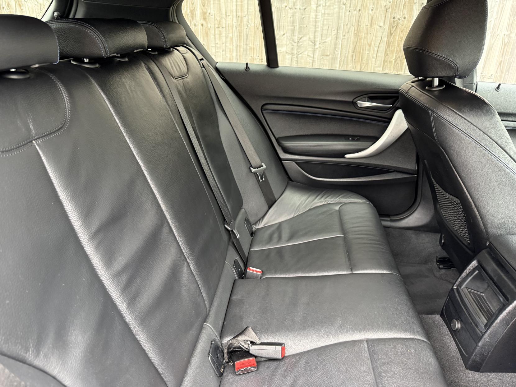 BMW 1 Series 2.0 120d M Sport Shadow Edition Hatchback 5dr Diesel Auto xDrive Euro 6 (s/s) (190 ps)