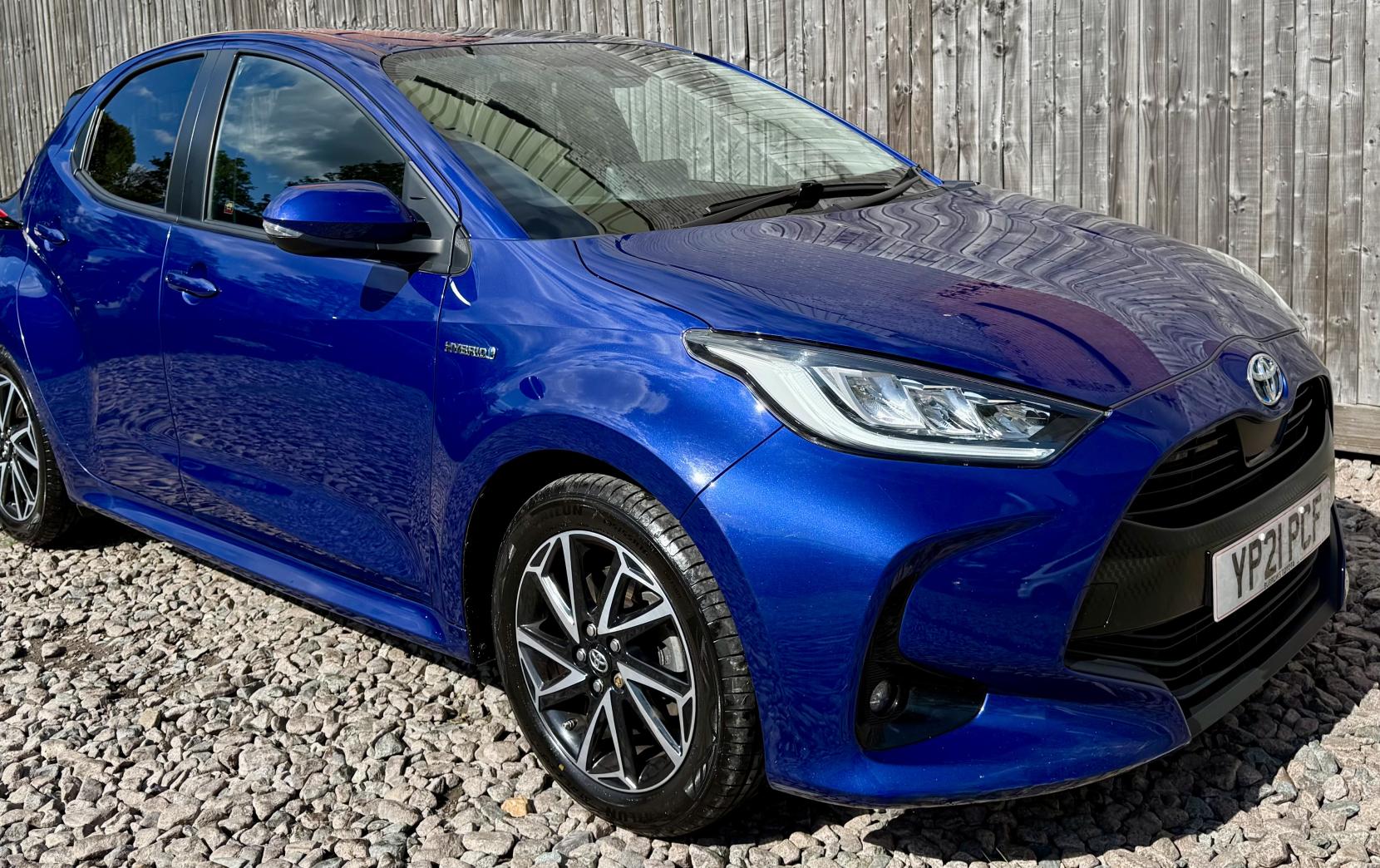 Toyota Yaris 1.5 VVT-h Design Hatchback 5dr Petrol Hybrid E-CVT Euro 6 (s/s) (116 ps)