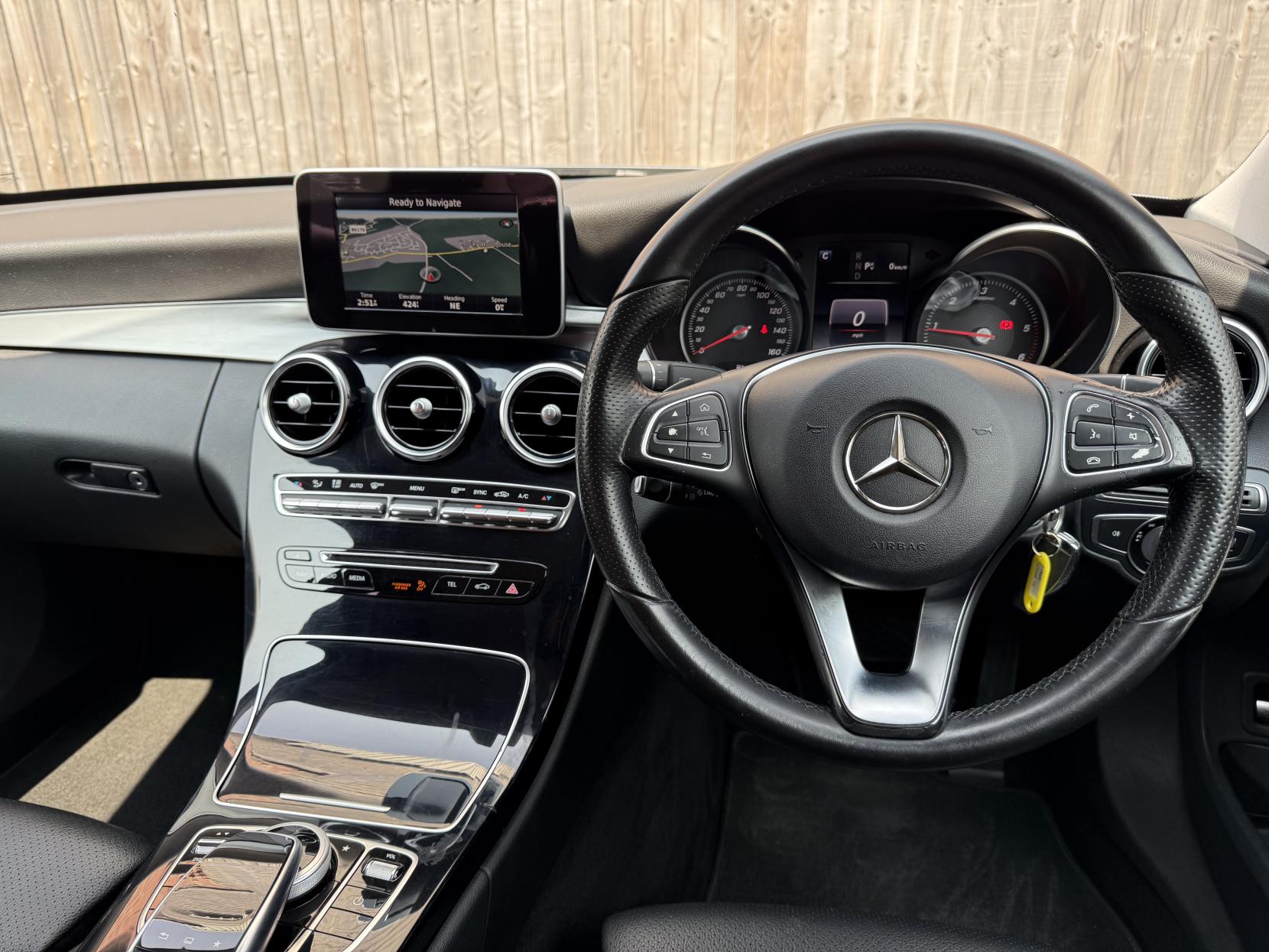 Mercedes-Benz C Class 1.6 C200d Sport Saloon 4dr Diesel G-Tronic+ Euro 6 (s/s) (136 ps)