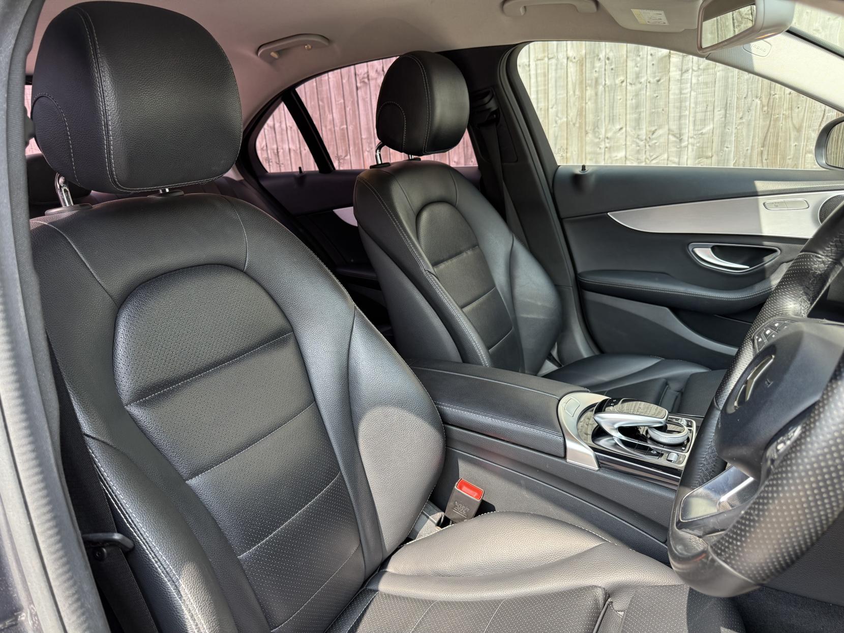 Mercedes-Benz C Class 1.6 C200d Sport Saloon 4dr Diesel G-Tronic+ Euro 6 (s/s) (136 ps)
