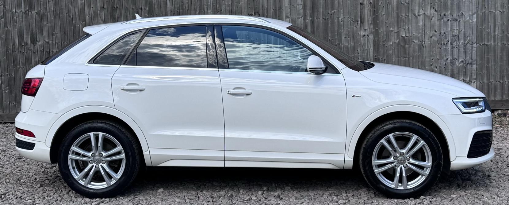 Audi Q3 1.4 TFSI CoD S line SUV 5dr Petrol Manual Euro 6 (s/s) (150 ps)