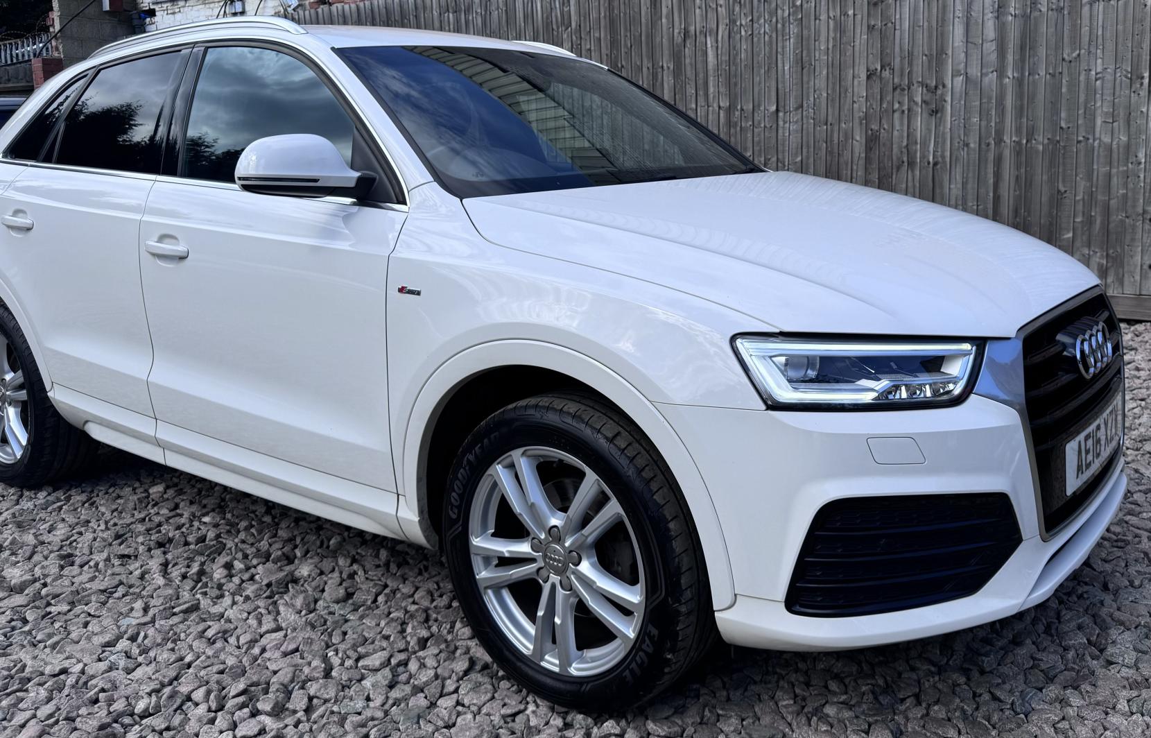 Audi Q3 1.4 TFSI CoD S line SUV 5dr Petrol Manual Euro 6 (s/s) (150 ps)