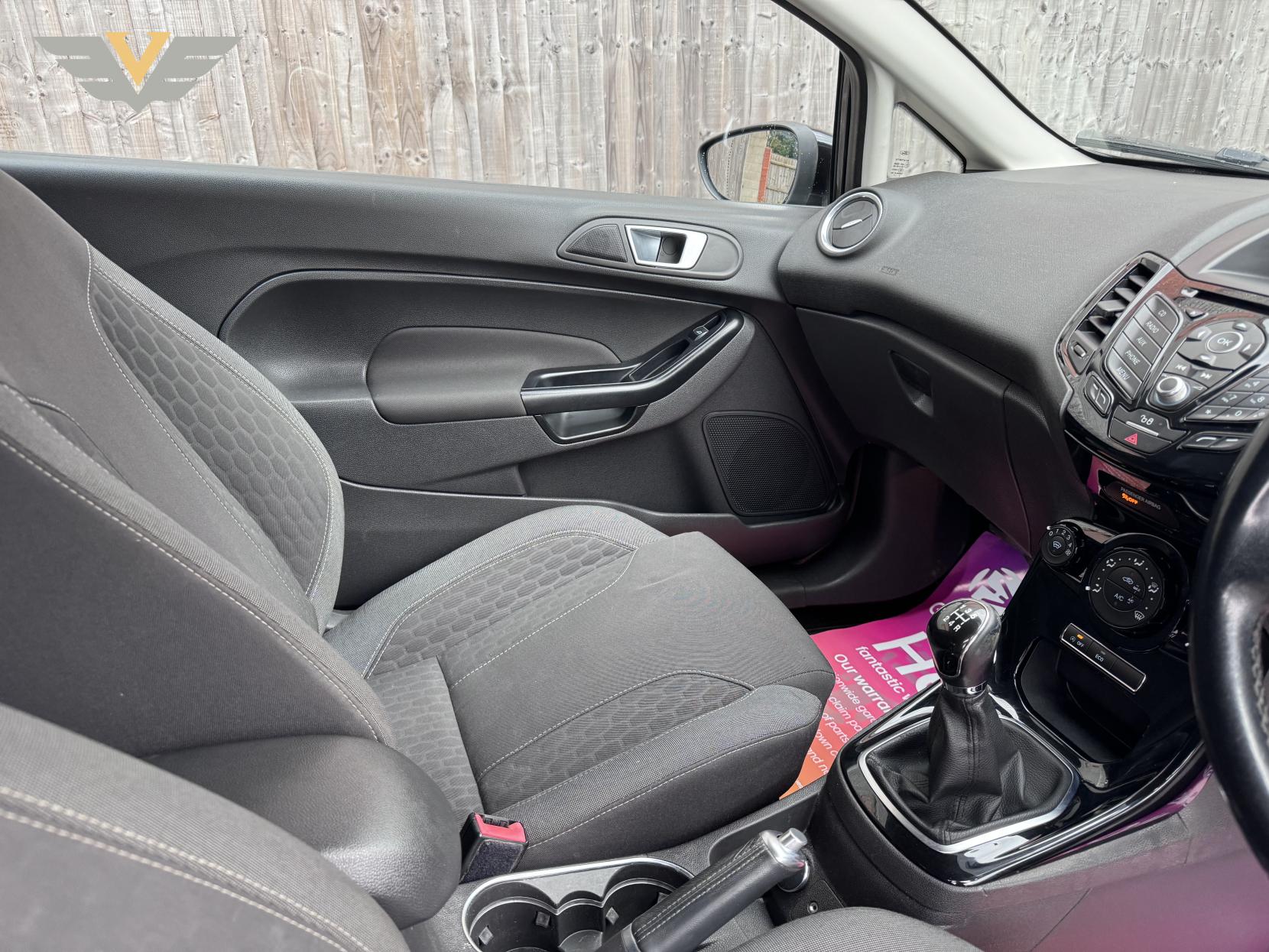 Ford Fiesta 1.0T EcoBoost Zetec S Hatchback 3dr Petrol Manual Euro 6 (s/s) (125 ps)