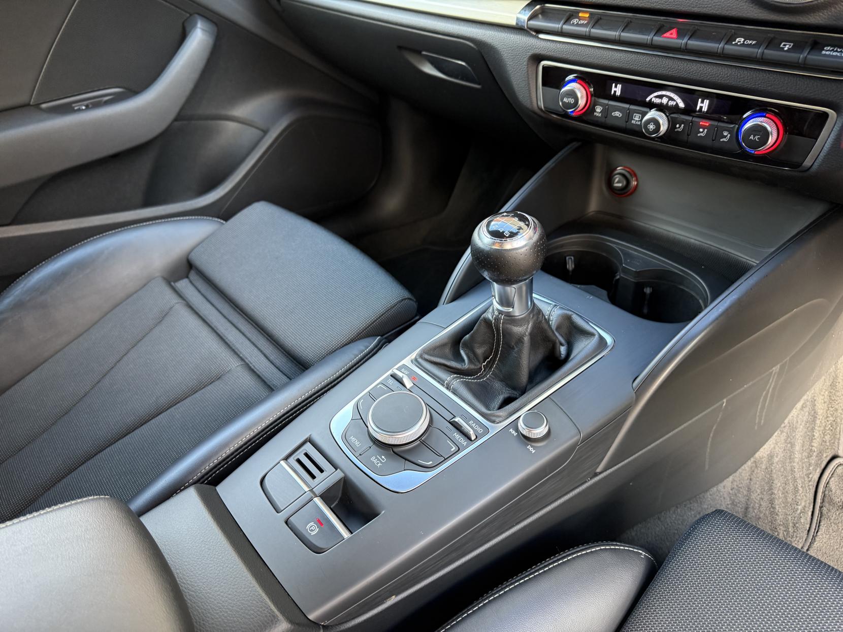 Audi A3 1.4 TFSI S line Hatchback 3dr Petrol Manual Euro 5 (s/s) (122 ps)