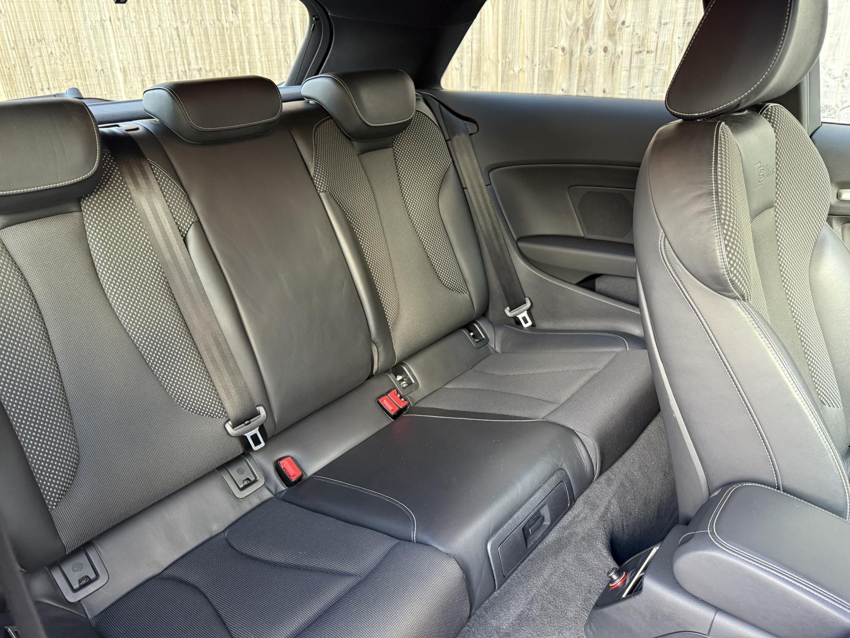 Audi A3 1.4 TFSI S line Hatchback 3dr Petrol Manual Euro 5 (s/s) (122 ps)