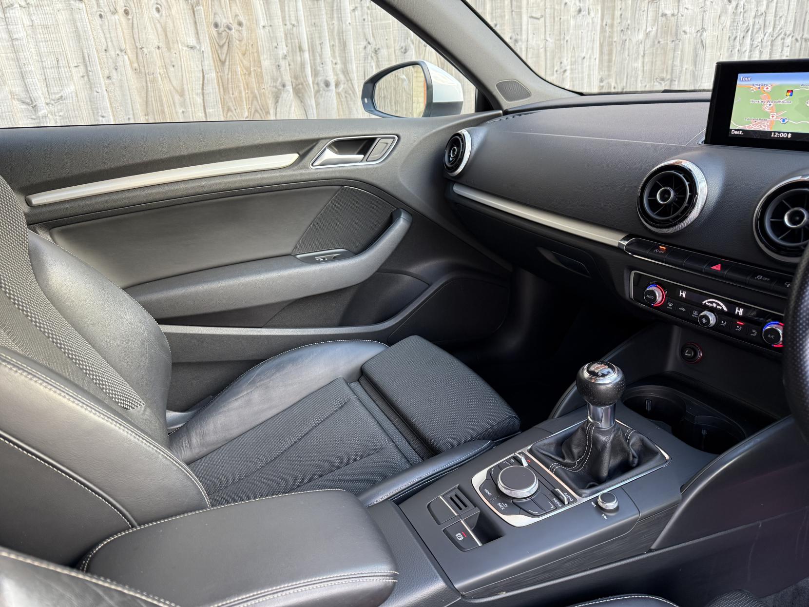 Audi A3 1.4 TFSI S line Hatchback 3dr Petrol Manual Euro 5 (s/s) (122 ps)