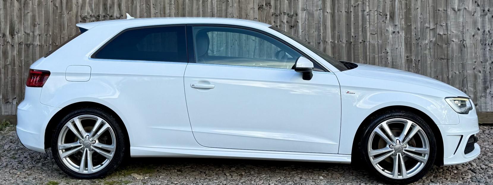 Audi A3 1.4 TFSI S line Hatchback 3dr Petrol Manual Euro 5 (s/s) (122 ps)