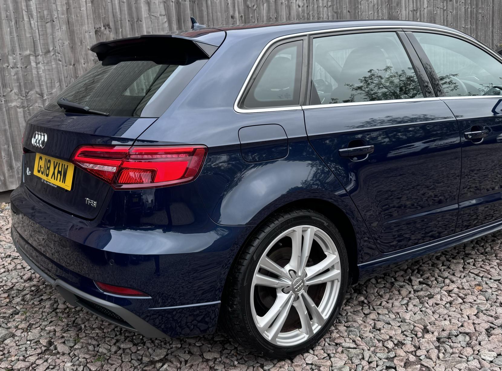 Audi A3 1.5 TFSI CoD S line Sportback 5dr Petrol Manual Euro 6 (s/s) (150 ps)