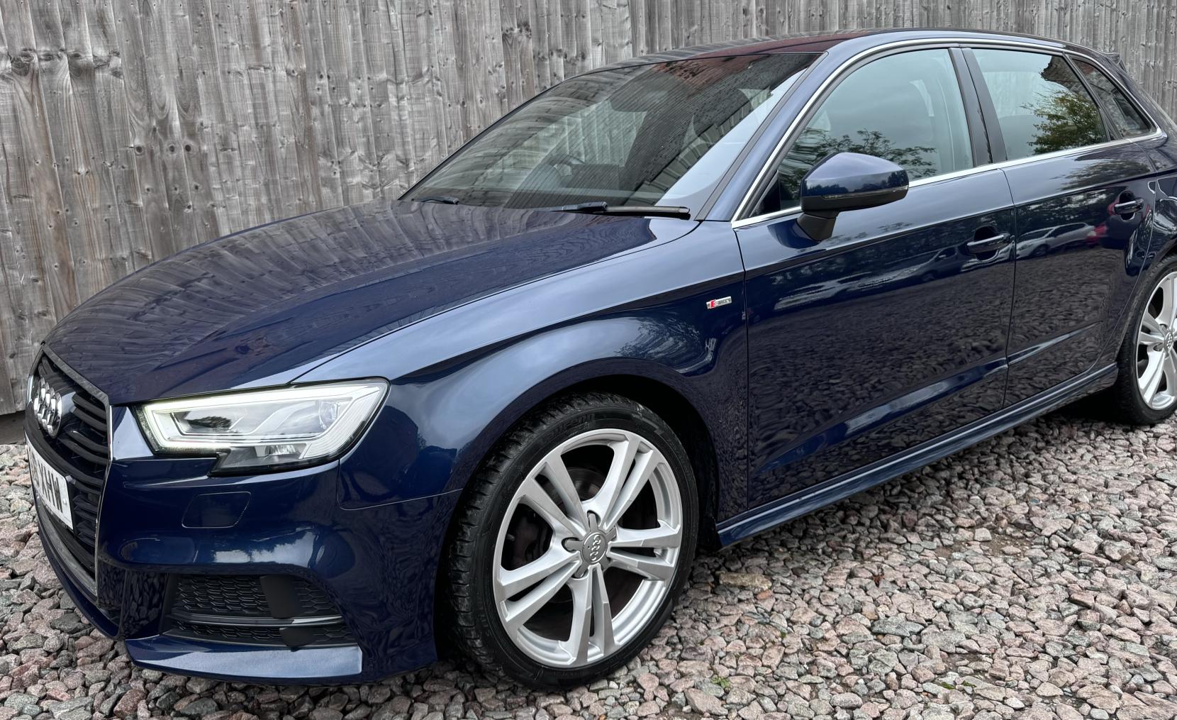 Audi A3 1.5 TFSI CoD S line Sportback 5dr Petrol Manual Euro 6 (s/s) (150 ps)