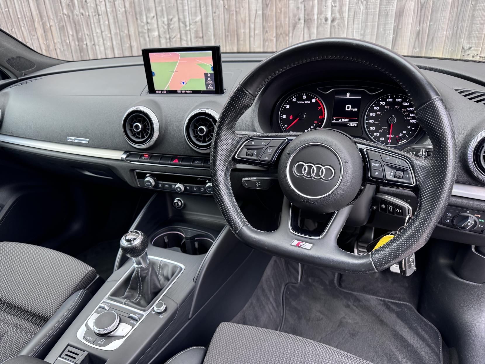 Audi A3 1.5 TFSI CoD S line Sportback 5dr Petrol Manual Euro 6 (s/s) (150 ps)