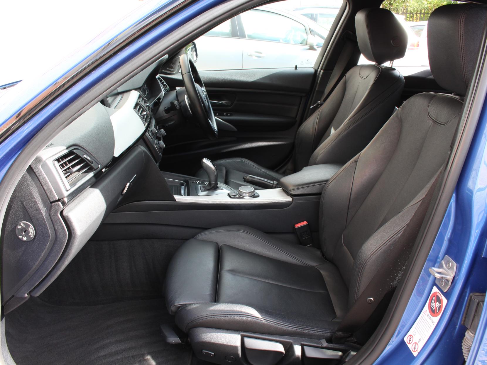 BMW 3 Series 2.0 320d M Sport Saloon 4dr Diesel Auto Euro 5 (s/s) (184 ps)