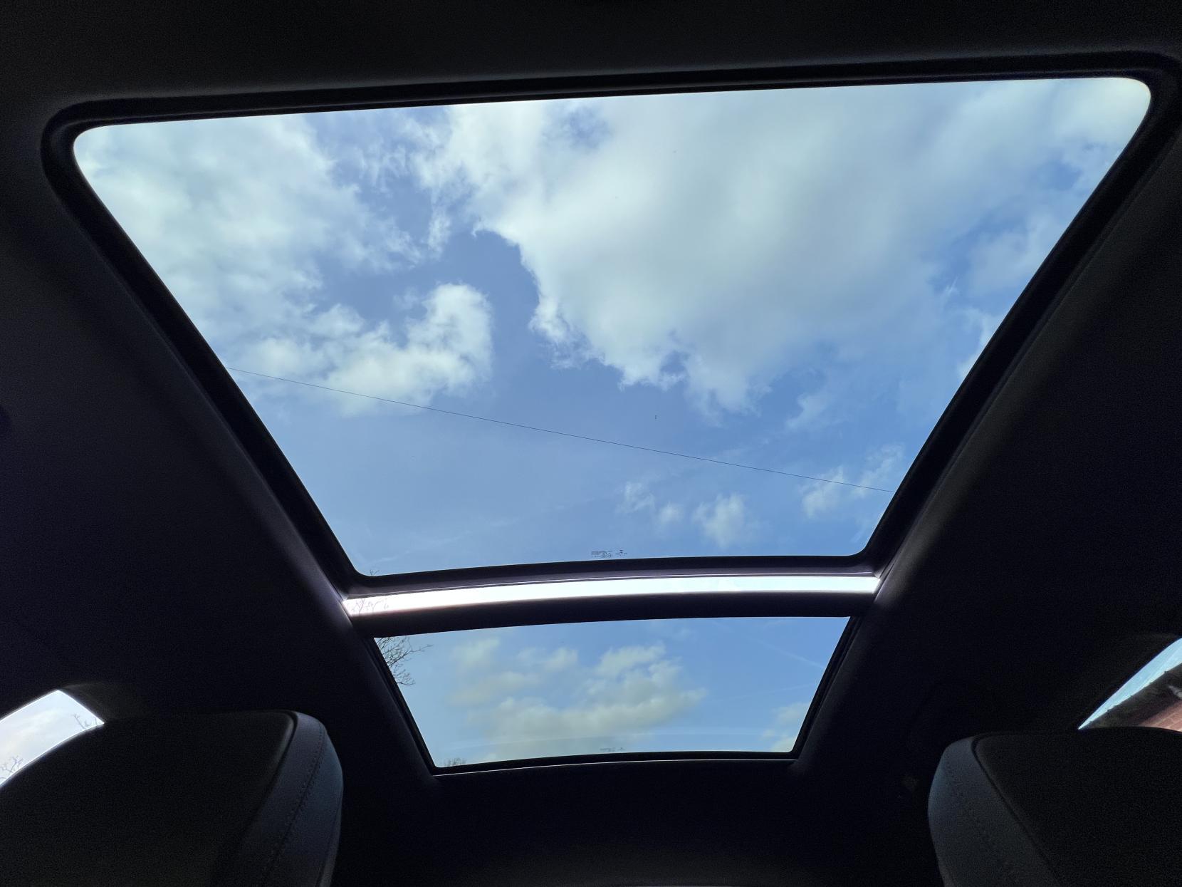 Porsche Macan 3.0 TD V6 S SUV 5dr Diesel PDK 4WD Euro 6 (s/s) (258 ps)