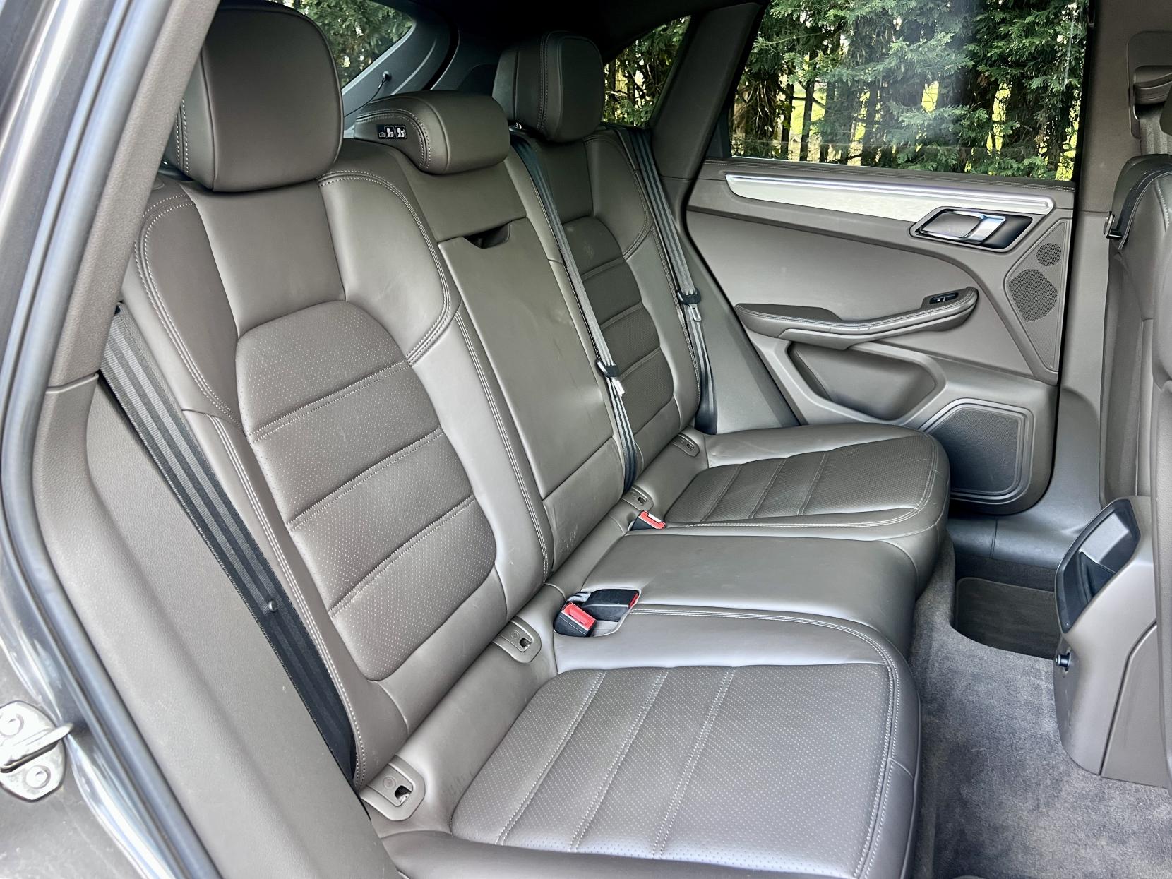 Porsche Macan 3.0 TD V6 S SUV 5dr Diesel PDK 4WD Euro 6 (s/s) (258 ps)