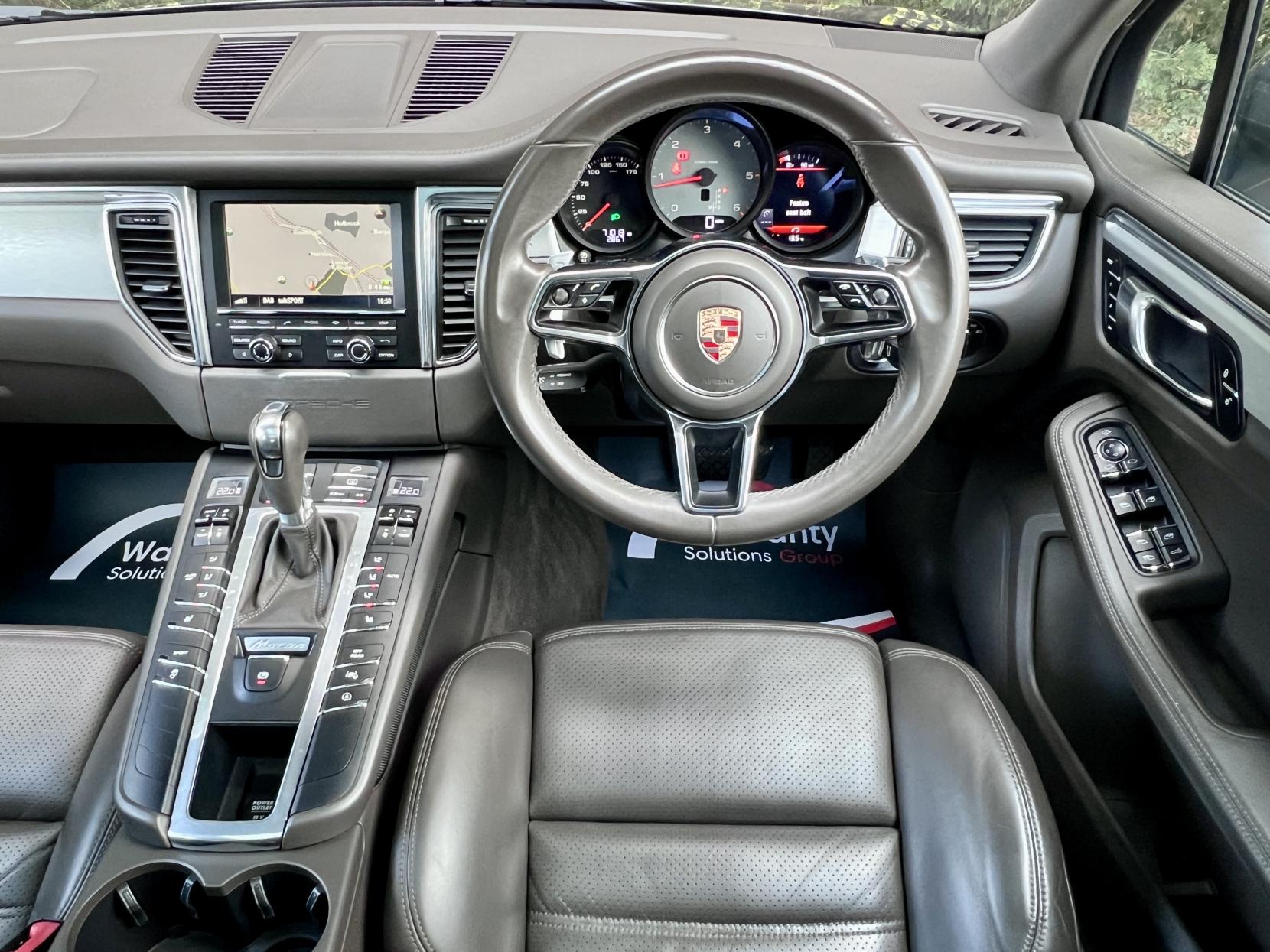 Porsche Macan 3.0 TD V6 S SUV 5dr Diesel PDK 4WD Euro 6 (s/s) (258 ps)