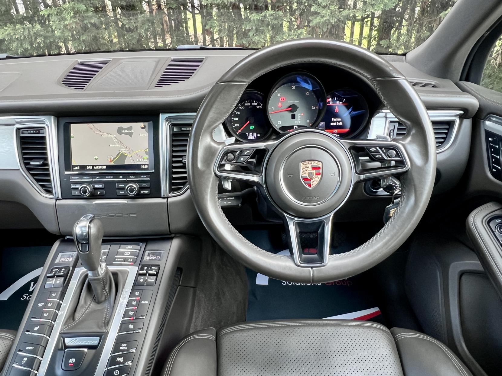 Porsche Macan 3.0 TD V6 S SUV 5dr Diesel PDK 4WD Euro 6 (s/s) (258 ps)