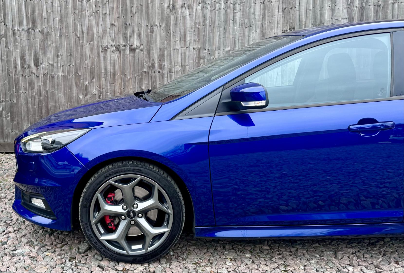 Ford Focus 2.0T EcoBoost ST-3 Hatchback 5dr Petrol Manual Euro 6 (s/s) (250 ps)