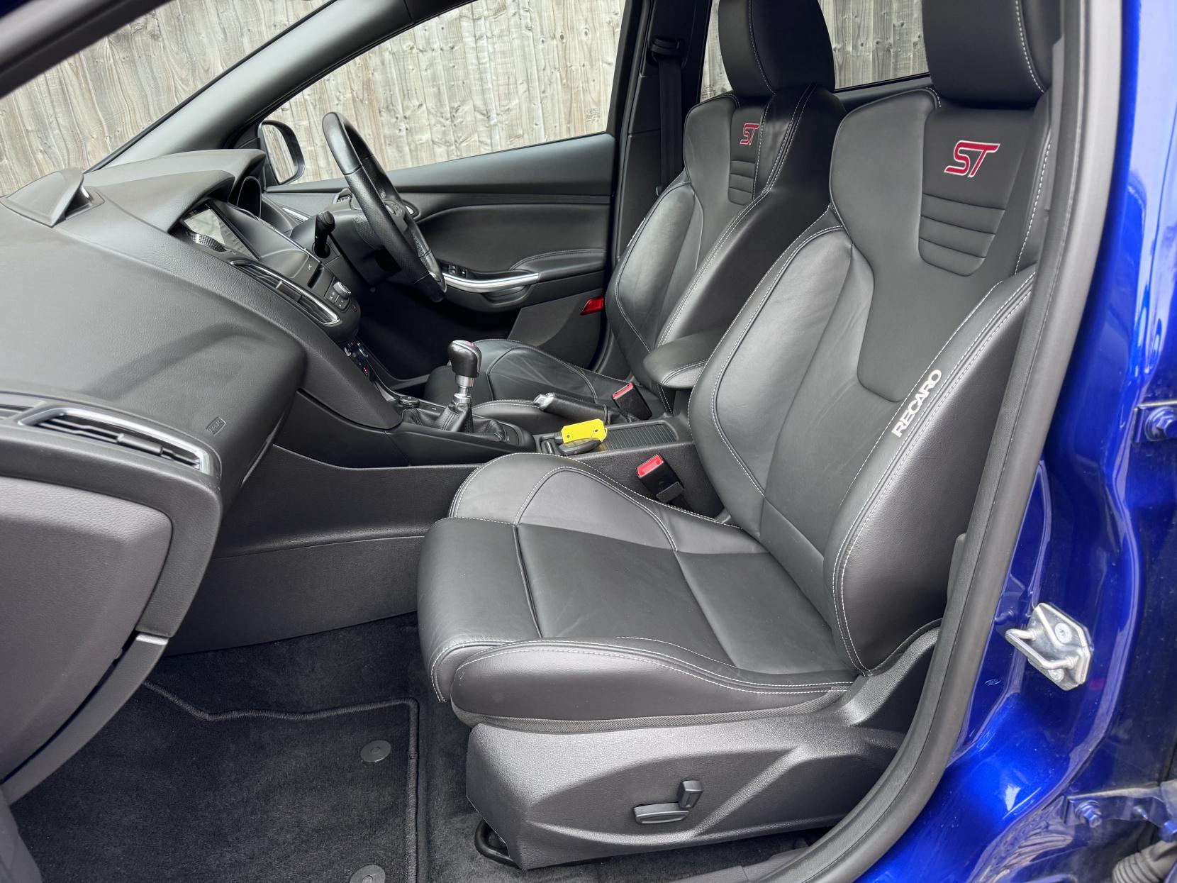 Ford Focus 2.0T EcoBoost ST-3 Hatchback 5dr Petrol Manual Euro 6 (s/s) (250 ps)