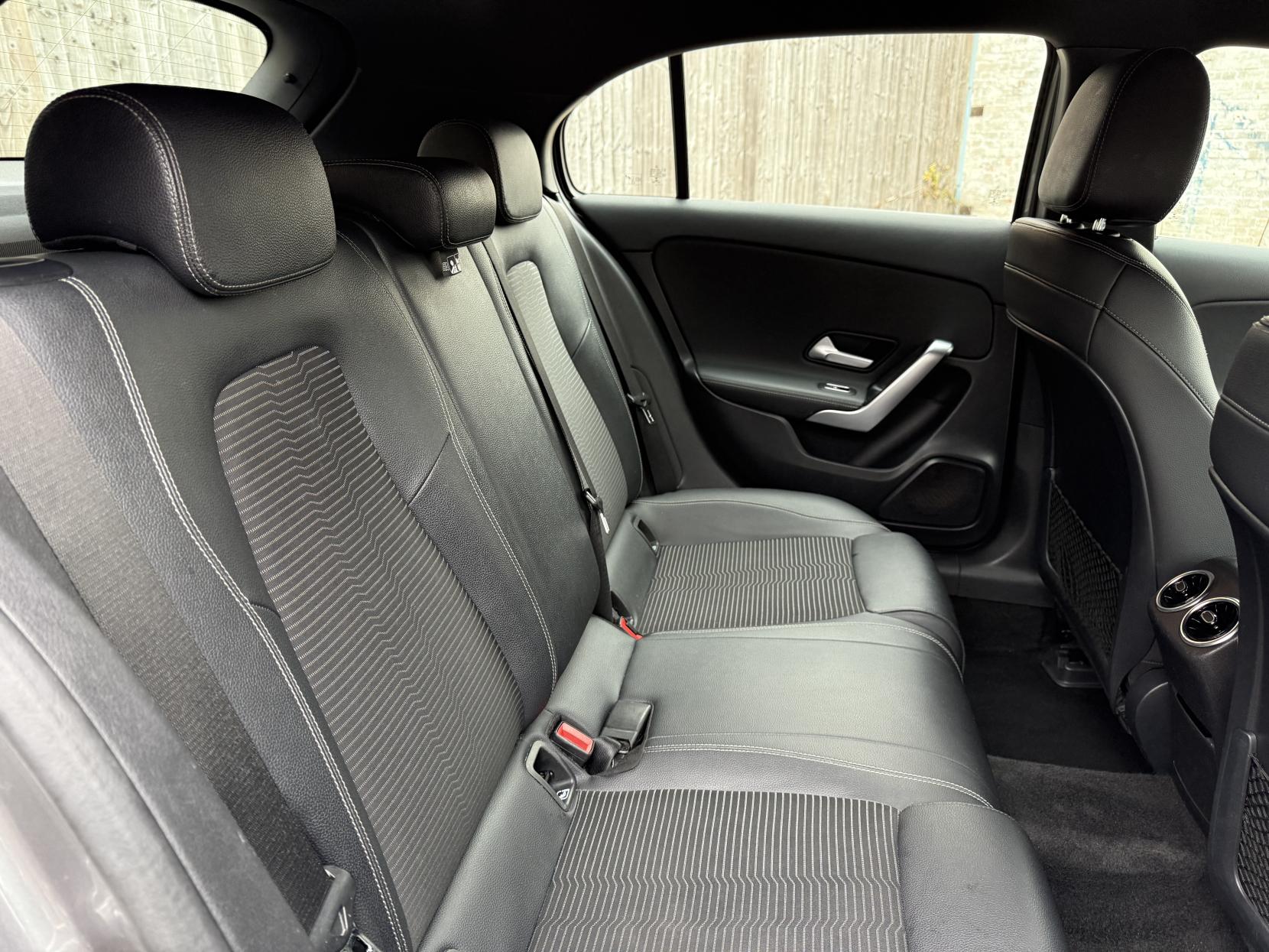 Mercedes-Benz A Class 1.3 A180 Sport (Executive) Hatchback 5dr Petrol 7G-DCT Euro 6 (s/s) (136 ps)