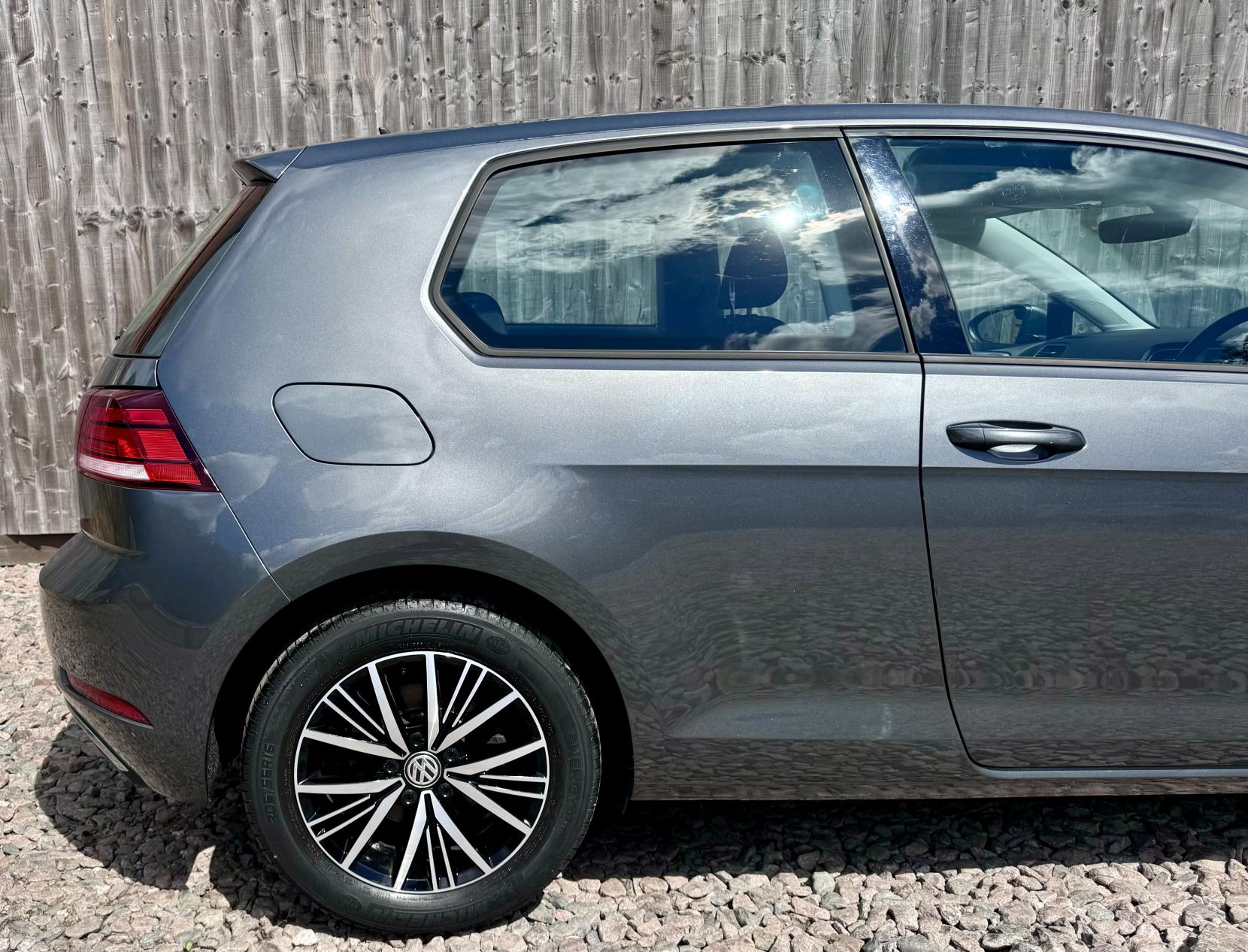 Volkswagen Golf 1.4 TSI SE Hatchback 3dr Petrol Manual Euro 6 (s/s) (125 ps)