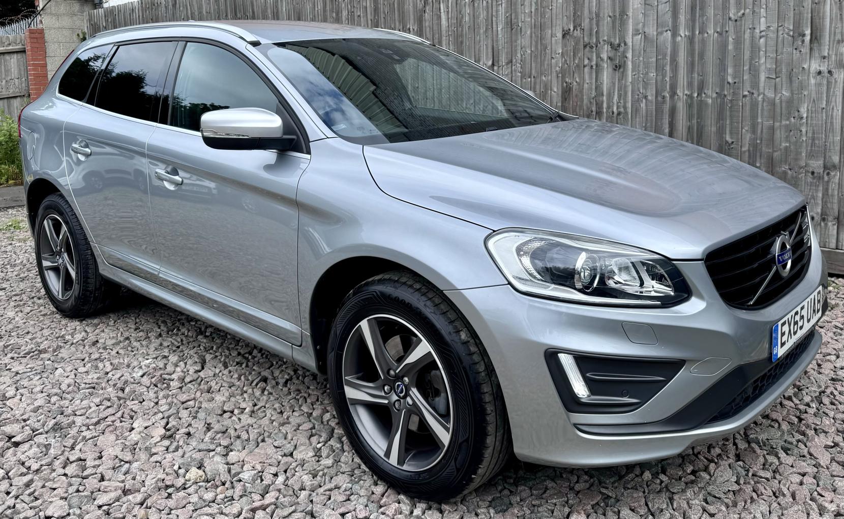 Volvo XC60 2.0 D4 R-Design Lux Nav SUV 5dr Diesel Auto Euro 6 (s/s) (190 ps)