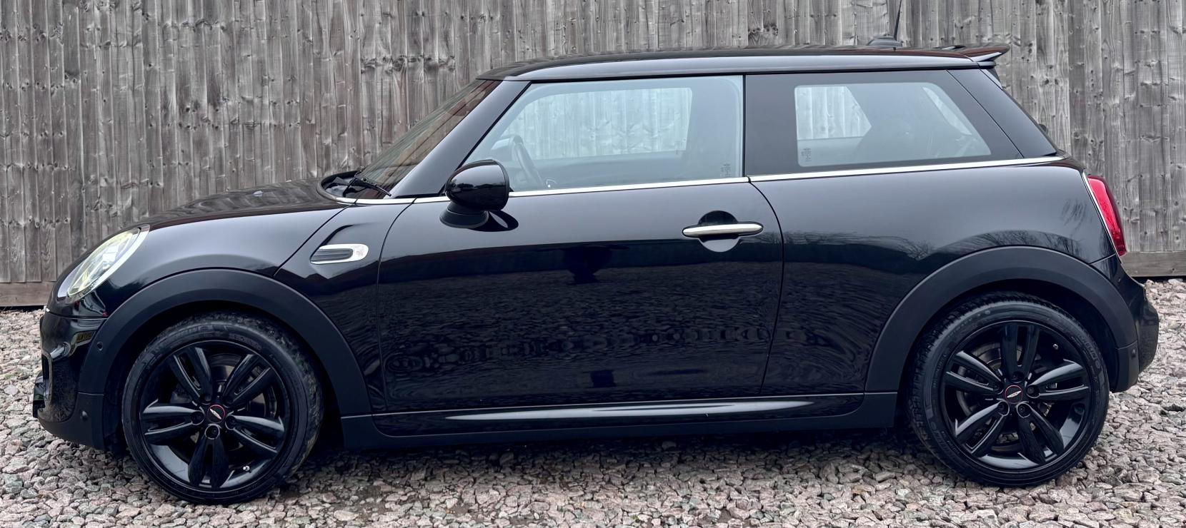 MINI Hatch 1.5 Cooper Sport Hatchback 3dr Petrol Manual Euro 6 (s/s) (136 ps)